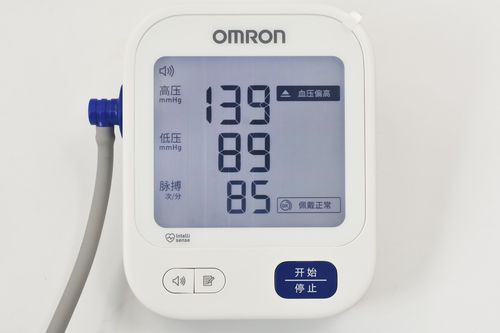欧姆龙电子血压计拆解 揭秘高精度 多功能设计方案